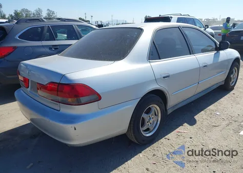 2002 Honda Accord 2.3 Vp z USA, uszkodzony, nr VIN 1HGCF86652A082568